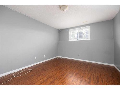 100 Bruin Bay, Fort Mcmurray, AB - Indoor Photo Showing Other Room