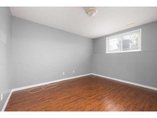 100 Bruin Bay, Fort Mcmurray, AB - Indoor Photo Showing Other Room