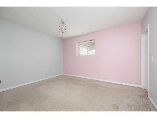 100 Bruin Bay, Fort Mcmurray, AB - Indoor Photo Showing Other Room