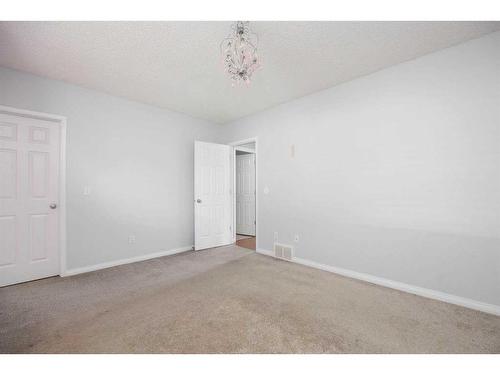 100 Bruin Bay, Fort Mcmurray, AB - Indoor Photo Showing Other Room