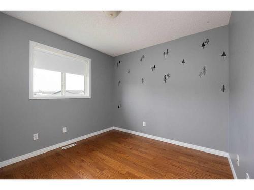 100 Bruin Bay, Fort Mcmurray, AB - Indoor Photo Showing Other Room