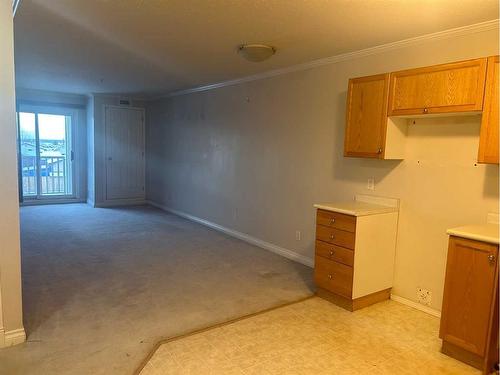 207-253 Gregoire Drive, Fort Mcmurray, AB - Indoor Photo Showing Other Room