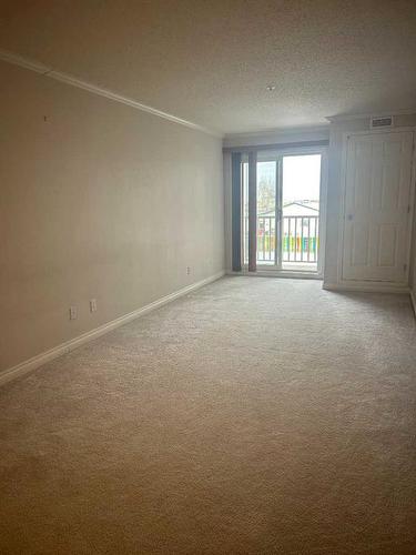 207-253 Gregoire Drive, Fort Mcmurray, AB - Indoor Photo Showing Other Room