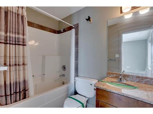 607-8535 Clearwater Drive, Fort Mcmurray, AB - Indoor Photo Showing Bathroom