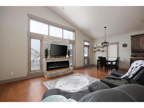 113 Red Lily Gate, Fort Mcmurray, AB - Indoor Photo Showing Living Room