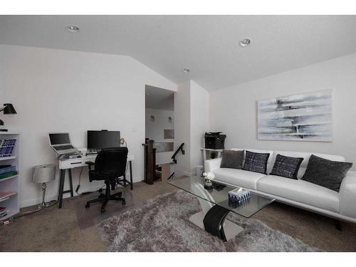 145 Shalestone Place, Fort Mcmurray, AB - Indoor Photo Showing Living Room