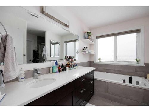 145 Shalestone Place, Fort Mcmurray, AB - Indoor Photo Showing Bathroom