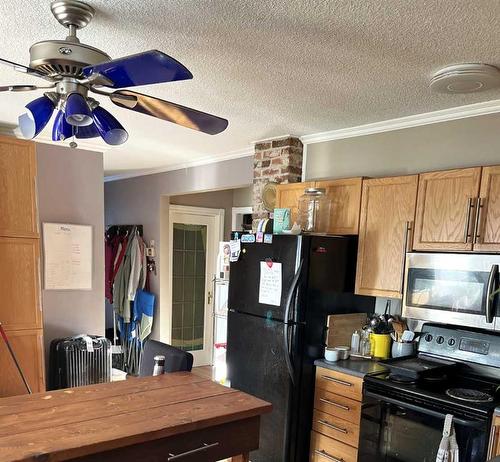 9119 100 Street, Lac La Biche, AB - Indoor Photo Showing Kitchen