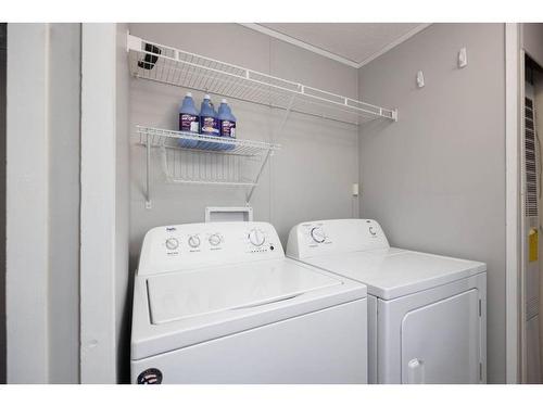 173 Greely Road, Fort Mcmurray, AB - Indoor Photo Showing Laundry Room