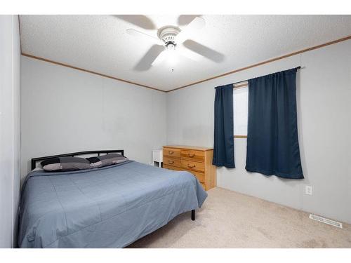 173 Greely Road, Fort Mcmurray, AB - Indoor Photo Showing Bedroom