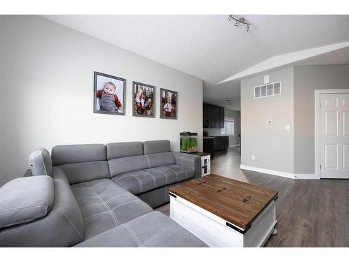 7103 Bulyea Avenue, Fort Mcmurray, AB - Indoor Photo Showing Living Room