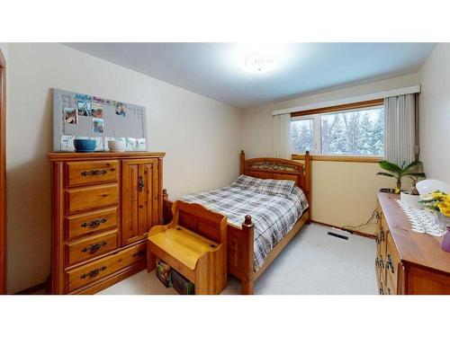 4812 51 Avenue, Vilna, AB - Indoor Photo Showing Bedroom