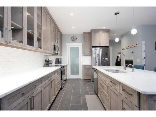 183 Prospect Drive, Fort Mcmurray, AB - Indoor Photo Showing Kitchen With Double Sink With Upgraded Kitchen