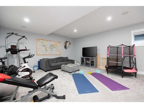 183 Prospect Drive, Fort Mcmurray, AB - Indoor Photo Showing Gym Room