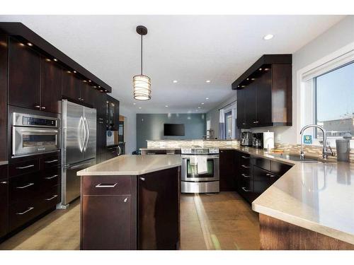 105 Silverdale Garden Sw, Fort Mcmurray, AB - Indoor Photo Showing Kitchen With Stainless Steel Kitchen With Upgraded Kitchen