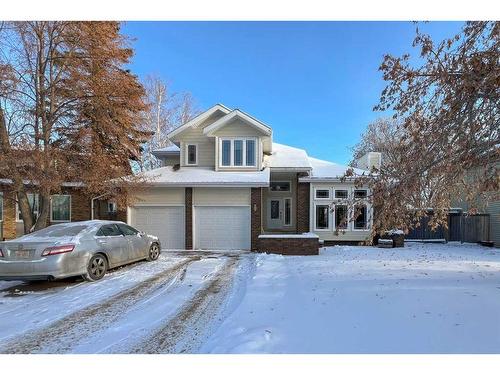 105 Silverdale Garden Sw, Fort Mcmurray, AB - Outdoor With Facade