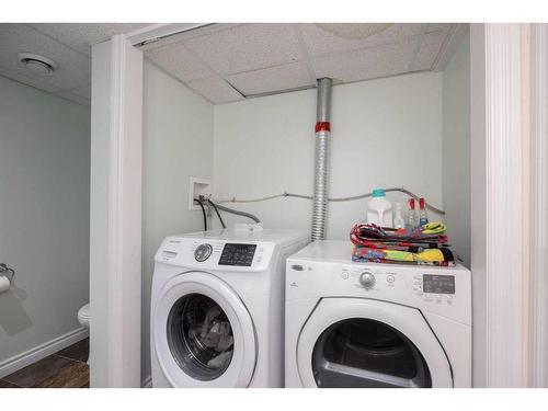 105 Silverdale Garden Sw, Fort Mcmurray, AB - Indoor Photo Showing Laundry Room