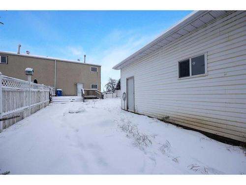 162 Sifton Avenue, Fort Mcmurray, AB - Outdoor With Exterior