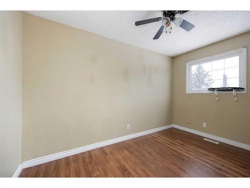 162 Sifton Avenue, Fort Mcmurray, AB - Indoor Photo Showing Other Room