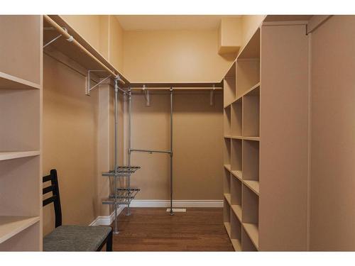 124 Woodpecker Green, Fort Mcmurray, AB - Indoor With Storage