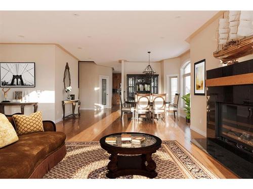 124 Woodpecker Green, Fort Mcmurray, AB - Indoor Photo Showing Living Room