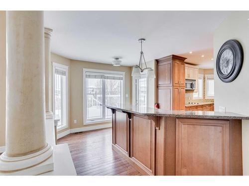 255 Wild Rose Street, Fort Mcmurray, AB - Indoor Photo Showing Kitchen