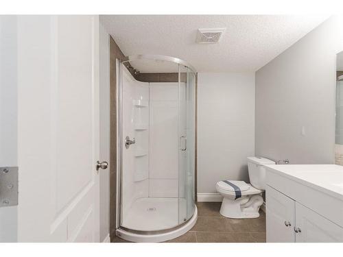 116 Beaconwood Place, Fort Mcmurray, AB - Indoor Photo Showing Bathroom