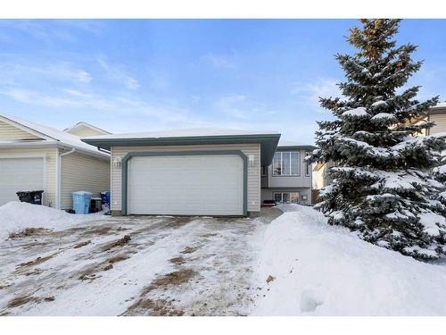 221 Crown Creek Lane, Fort Mcmurray, AB - Outdoor