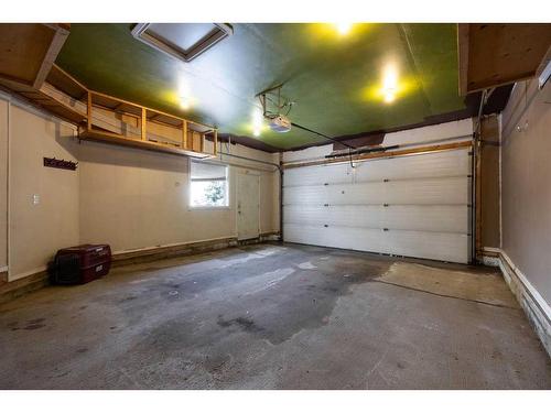 221 Crown Creek Lane, Fort Mcmurray, AB - Indoor Photo Showing Garage