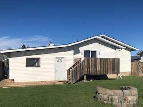 218 Kennedy Crescent, Fort Mcmurray, AB - Outdoor With Exterior