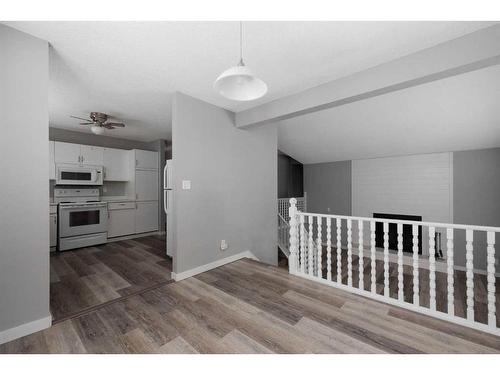 218 Kennedy Crescent, Fort Mcmurray, AB - Indoor