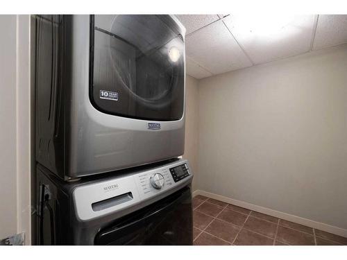 204-8535 Clearwater Drive, Fort Mcmurray, AB - Indoor Photo Showing Laundry Room