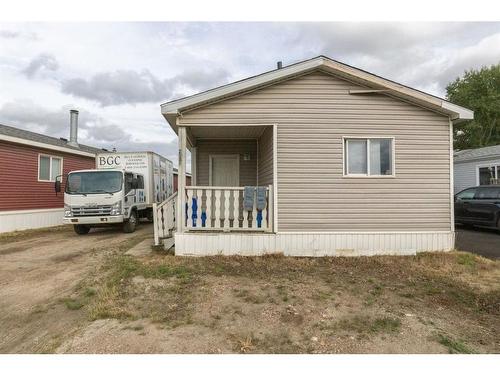 301 Grenfell Crescent, Fort Mcmurray, AB - Outdoor With Exterior