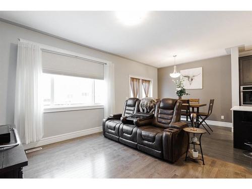 175 Aldergrove Avenue, Fort Mcmurray, AB - Indoor Photo Showing Living Room