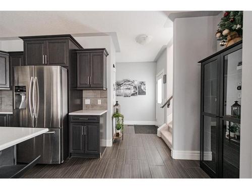 175 Aldergrove Avenue, Fort Mcmurray, AB - Indoor Photo Showing Kitchen