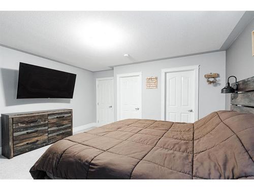 175 Aldergrove Avenue, Fort Mcmurray, AB - Indoor Photo Showing Bedroom