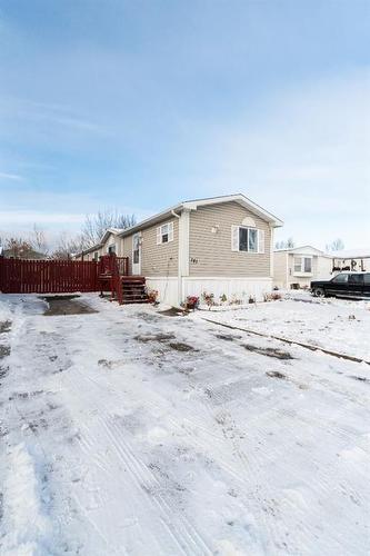 181 Clausen Crescent, Fort Mcmurray, AB - Outdoor