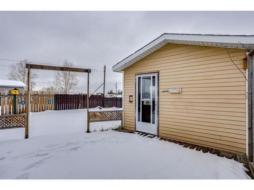 108 Greenwood Place, Fort Mcmurray, AB - Outdoor With Exterior