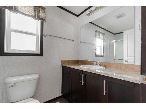 305 Gregoire Crescent, Fort Mcmurray, AB - Indoor Photo Showing Bathroom