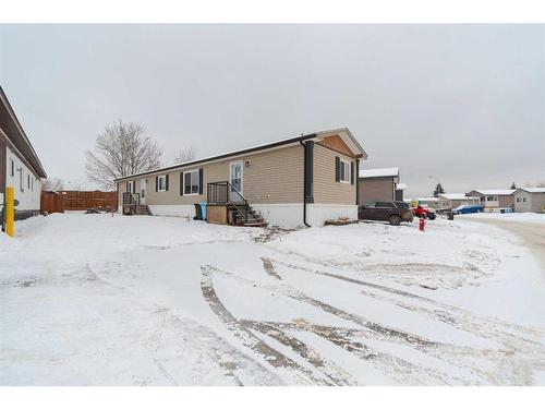 305 Gregoire Crescent, Fort Mcmurray, AB - Outdoor With Exterior