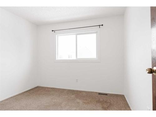 141-400 Silin Forest Road, Fort Mcmurray, AB - Indoor Photo Showing Other Room