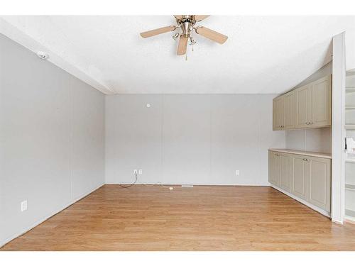 116 Mcinnes Street, Fort Mcmurray, AB - Indoor Photo Showing Other Room