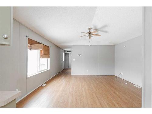 116 Mcinnes Street, Fort Mcmurray, AB - Indoor Photo Showing Other Room