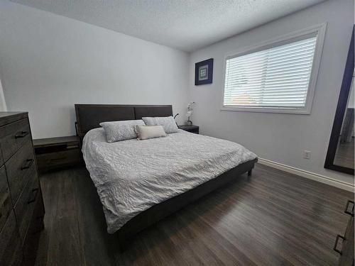 131 Wolverine Drive, Fort Mcmurray, AB - Indoor Photo Showing Bedroom