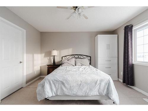 120 Sirius Avenue, Fort Mcmurray, AB - Indoor Photo Showing Bedroom