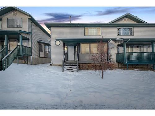 120 Sirius Avenue, Fort Mcmurray, AB - Outdoor With Deck Patio Veranda