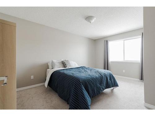 120 Sirius Avenue, Fort Mcmurray, AB - Indoor Photo Showing Bedroom