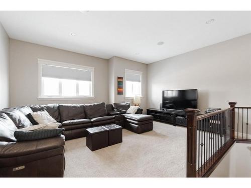 788 Heritage Drive, Fort Mcmurray, AB - Indoor Photo Showing Living Room