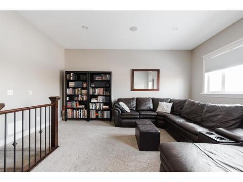 788 Heritage Drive, Fort Mcmurray, AB - Indoor Photo Showing Living Room