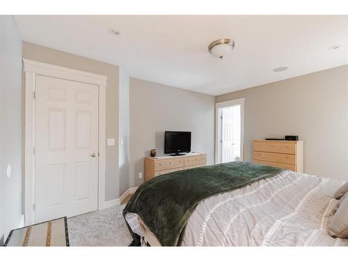 788 Heritage Drive, Fort Mcmurray, AB - Indoor Photo Showing Bedroom